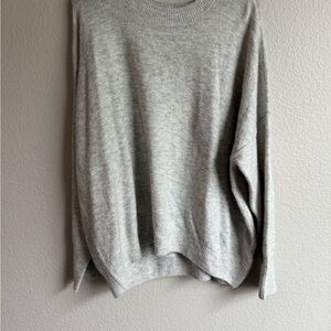 CeCe Light Gray Women's Crew Neck Sweater